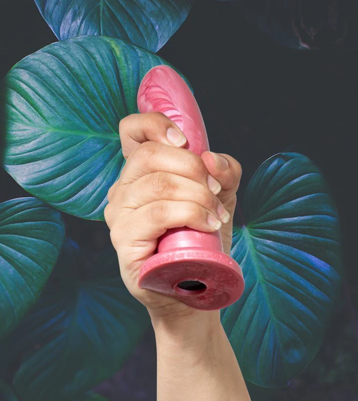 Golden Rose Dildo, Large - Image 6