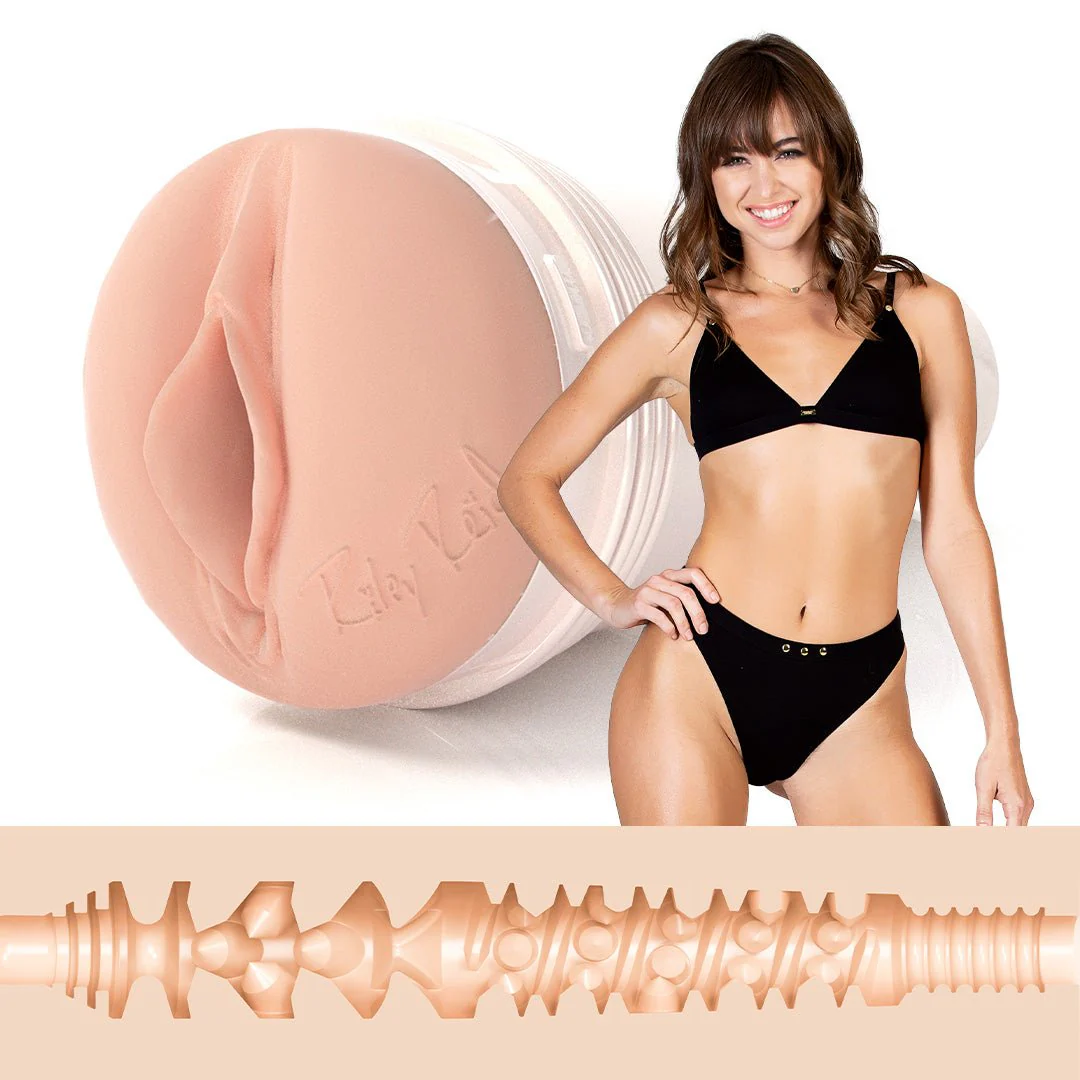 Riley Reid - Image 12