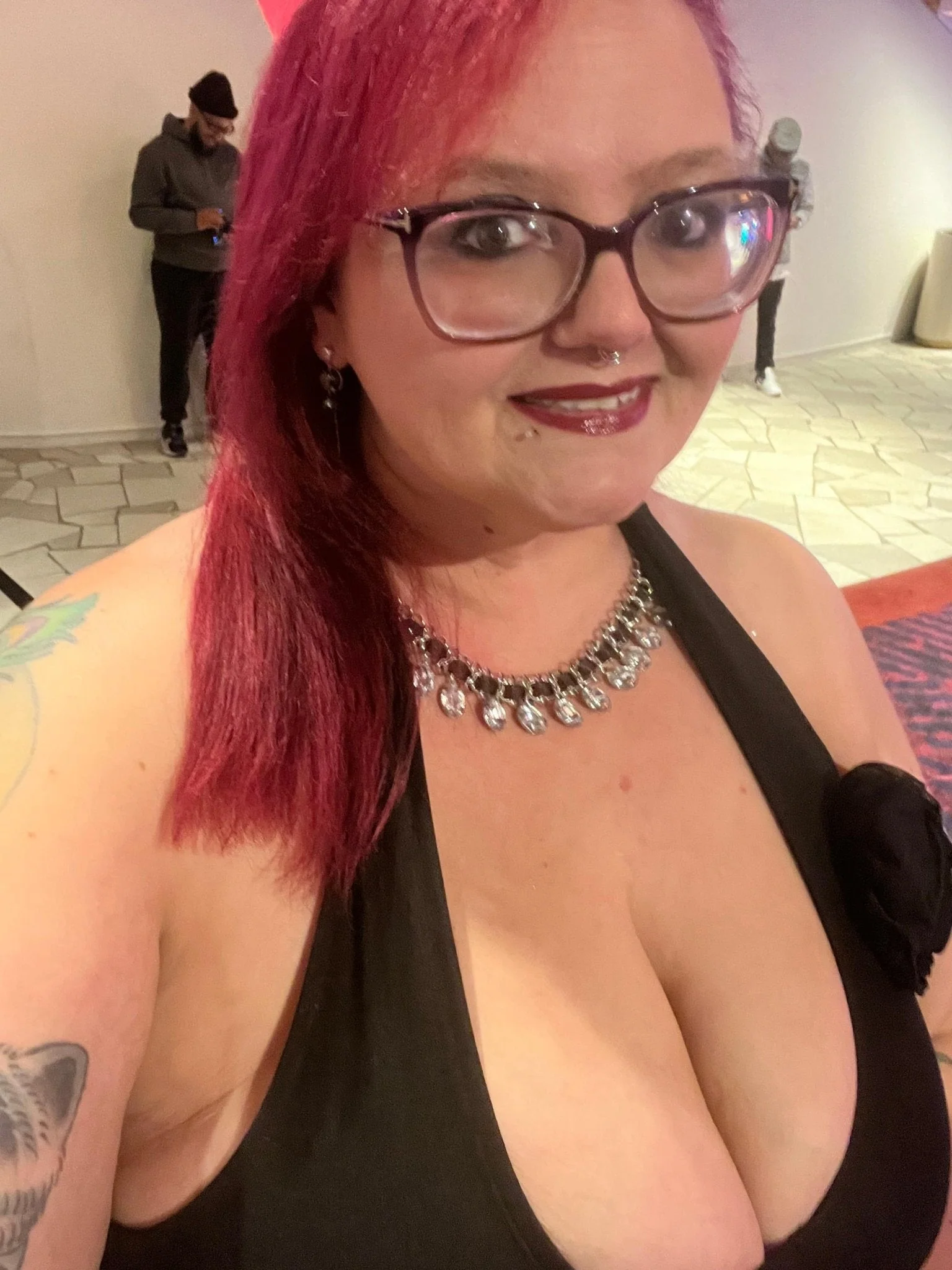 Sara Star Lady - Image 6